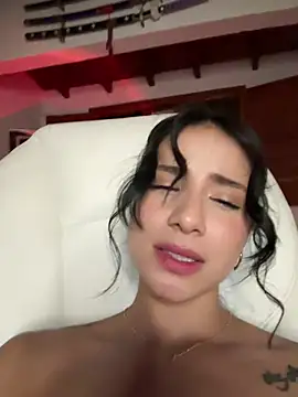 Ale_Lewis Chat XXX live