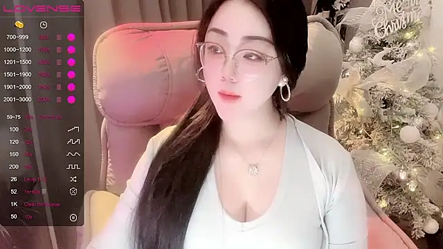 Monica-666888- élő XXX-chatje