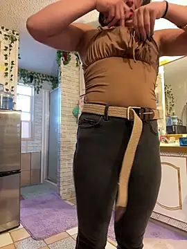 Czat XXX na żywo – TranSexualJade95