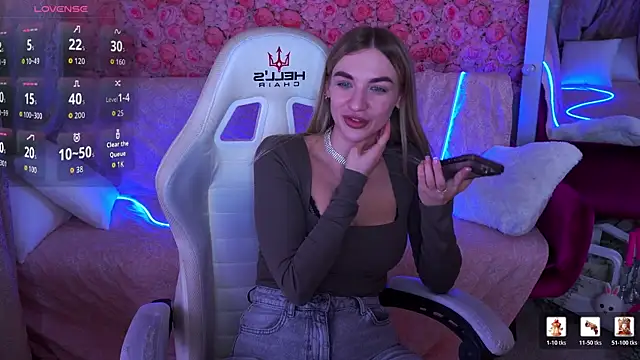 ArinaWong's Live XXX Chat