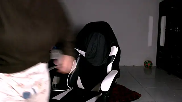 Chat +18 de tatsumi_nao ao vivo