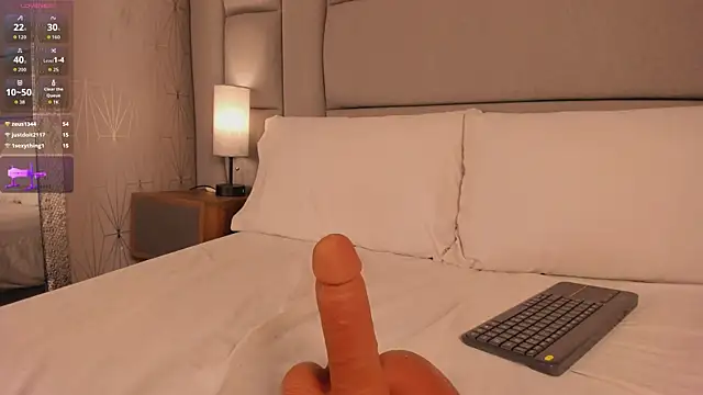 Saday_ Live XXX Chat