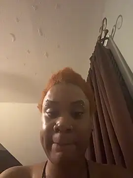 Chat +18 de nickytheehawtie ao vivo