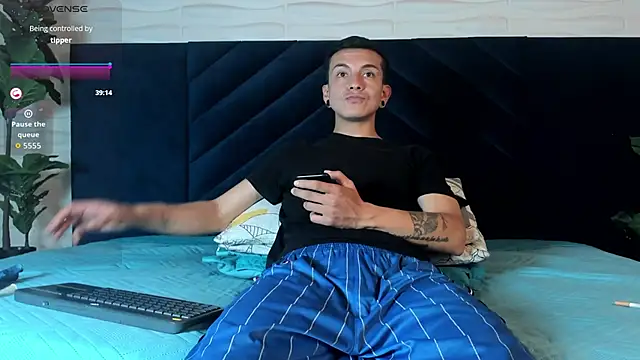 Вебкам-шоу Juanse_Colling