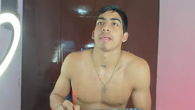 Chat XXX ao vivo de Milo_LatinBoy