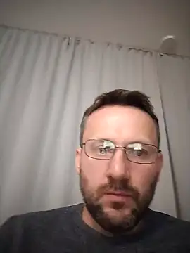 defaktor 网络视讯表演