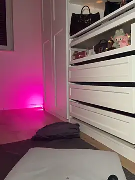 HotBella- Webcam-Show