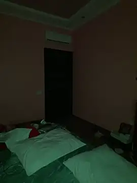 Flossy_Vettie Adlı Modelin Canlı XXX Sohbeti