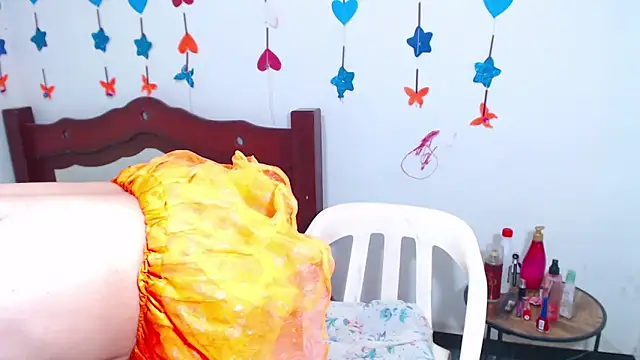 lorenacapelli Adlı Modelin Canlı XXX Sohbeti