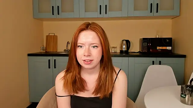 Chatroom XXX en direct de OhMyStella