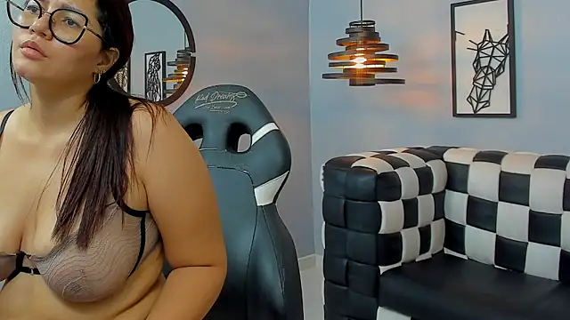 دردشة Mia_Curvyy الجنسية المباشرة