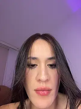 Chatroom XXX en direct de SerenaFox_