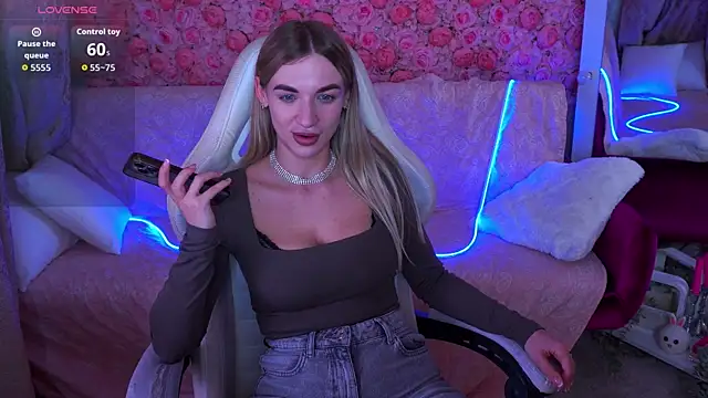 دردشة ArinaWong الجنسية المباشرة