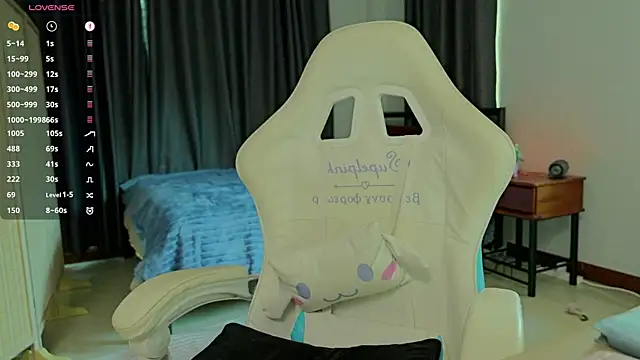 PocketElsa's Live XXX Chat