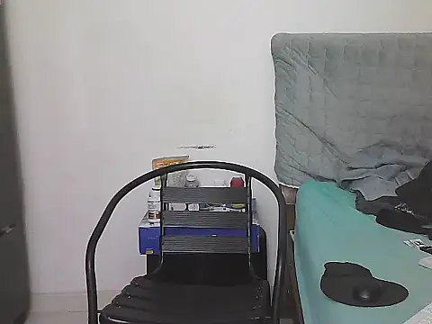 AlphaLatinoBear Adlı Modelin Web Kamerası Şovu