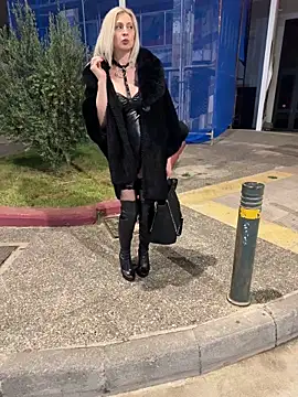 دردشة HOTLadyluna الجنسية المباشرة