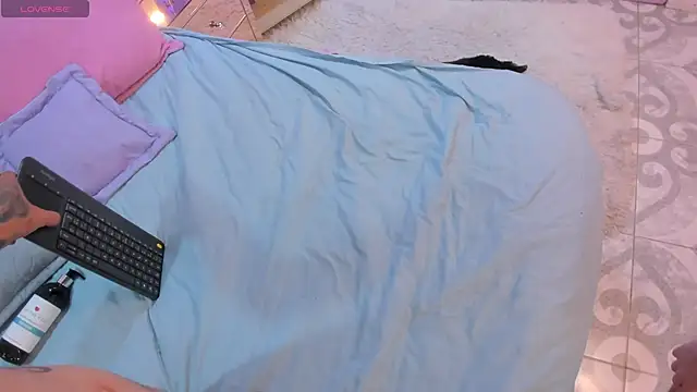 دردشة Goldentemptation_ الجنسية المباشرة