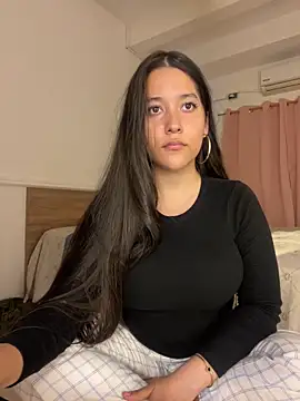 Nhefertary's Live XXX Chat