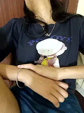 Kanchan7909 লাইভ XXX চ্যাট