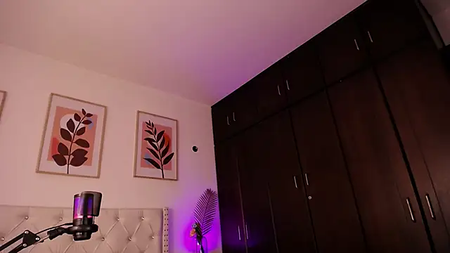 Barbie_Goddess 现场XXX聊天