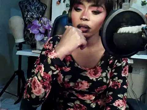 Anaconda2350 Adlı Modelin Canlı XXX Sohbeti