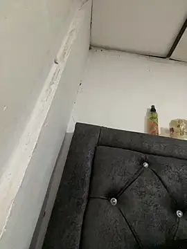 Mia_jhoonson Chat XXX live