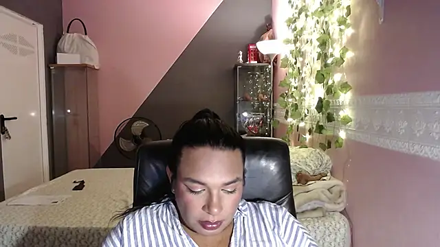 Show de choquitolove1 na webcam