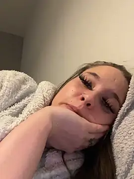 LollyLooLooxox Adlı Modelin Canlı XXX Sohbeti