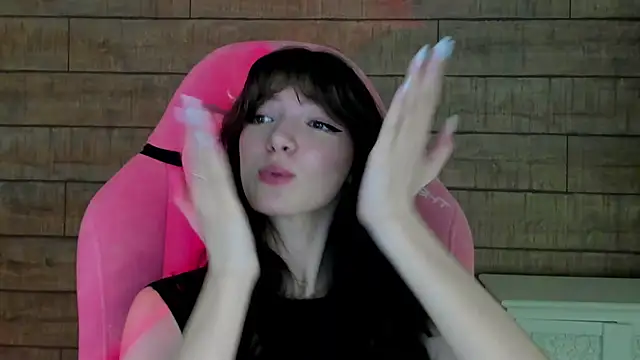 SophiaProve's Live XXX Chat