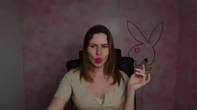 Show modela Kira_raaaa na web-kameri