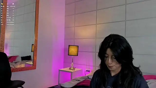 Chat XXX en directo de NanakoDollx