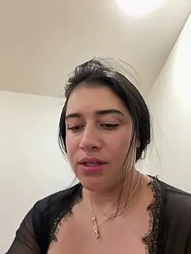 แชท XXX สดของ KallyMyller1