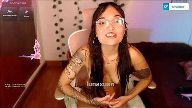 LunaXuan's Webcam Show