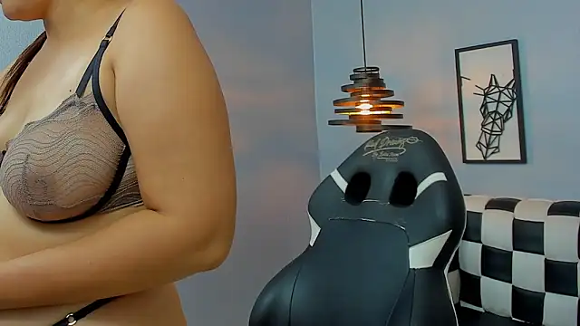 دردشة Mia_Curvyy الجنسية المباشرة