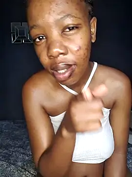 Онлайн чат XXX SheisBlacq