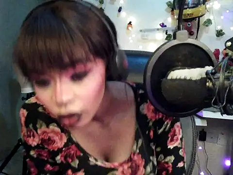 Anaconda2350's Live XXX Chat