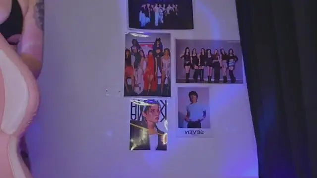 Moonlightt_21's Live XXX Chat