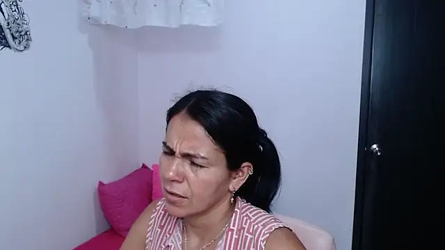 camilavargas_ 라이브 XXX 채팅