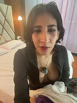 Chat XXX en directo de Violet_rousse7