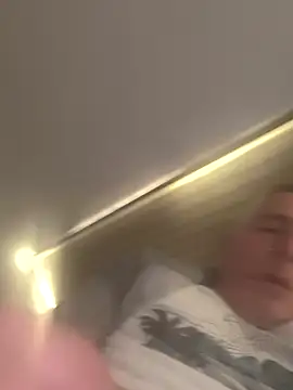 parejamlga58's Live XXX Chat