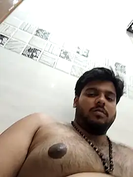 Cute_Big_Hairy_Bear Pertunjukan Webcam
