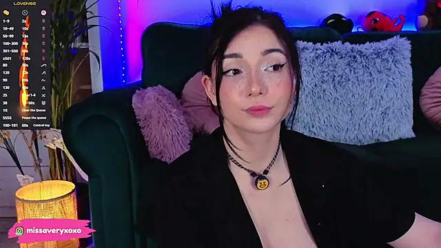 Chat +18 de Avery-- ao vivo