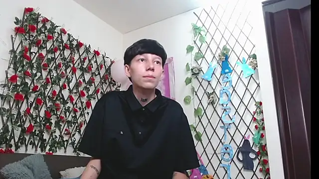 دردشة LiamBrown09 الجنسية المباشرة