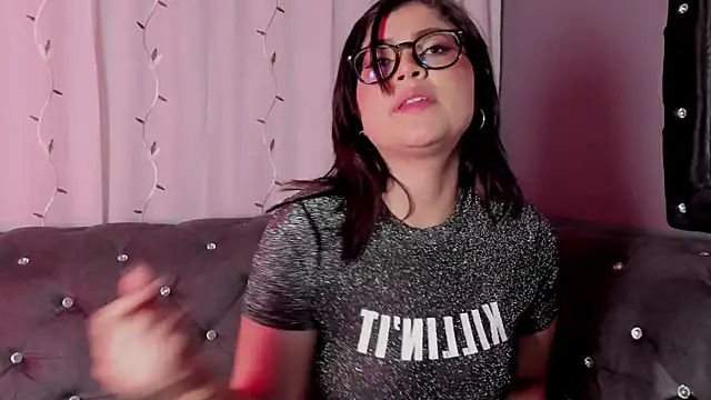 دردشة Violette_Blake_ الجنسية المباشرة