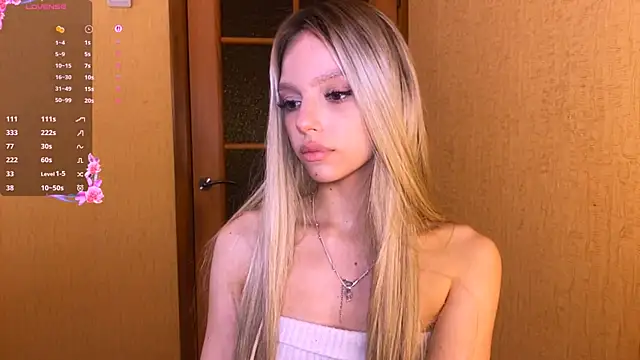 YawingSanguine élő XXX-chatje