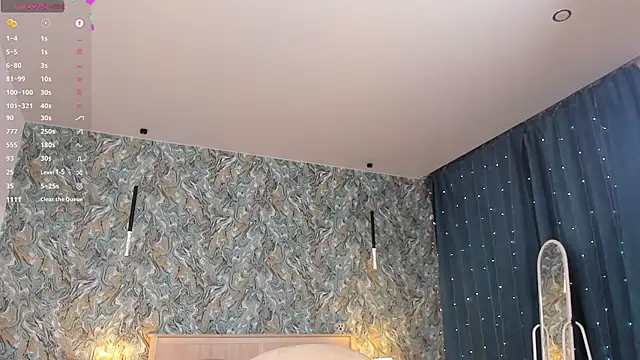 OdellaFrake's Live XXX Chat