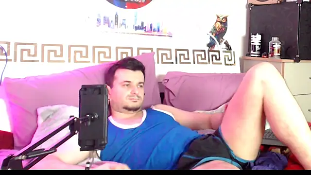 iuligruia69's Live XXX Chat