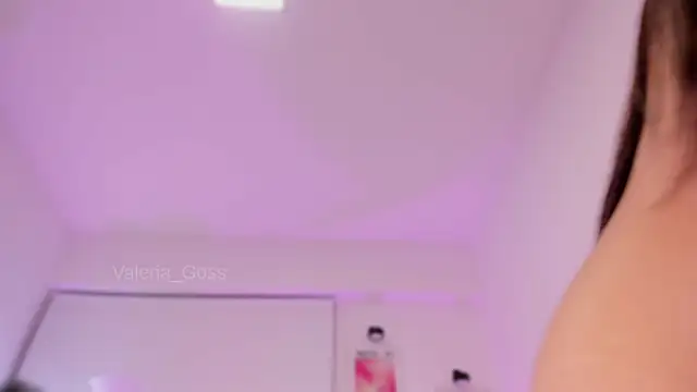 ValeriaGoss' Live XXX Chat