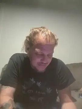 yourMasterisBored: онлайн-секс-чат