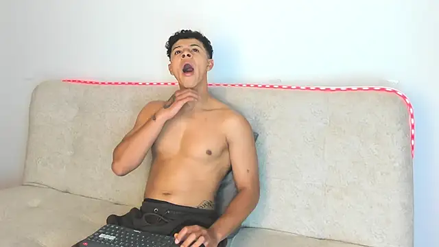 _Alex_Colton 라이브 XXX 채팅